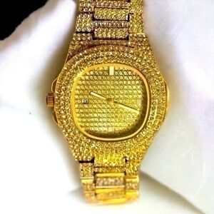 Glittery Gold Tone Unisex Watch with Diamonds on the Front